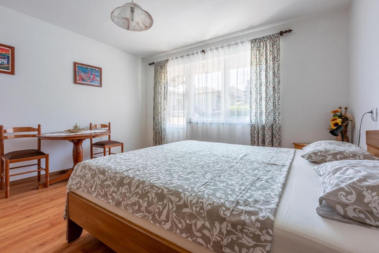Apartments Ratko Jadranovo Exterior photo