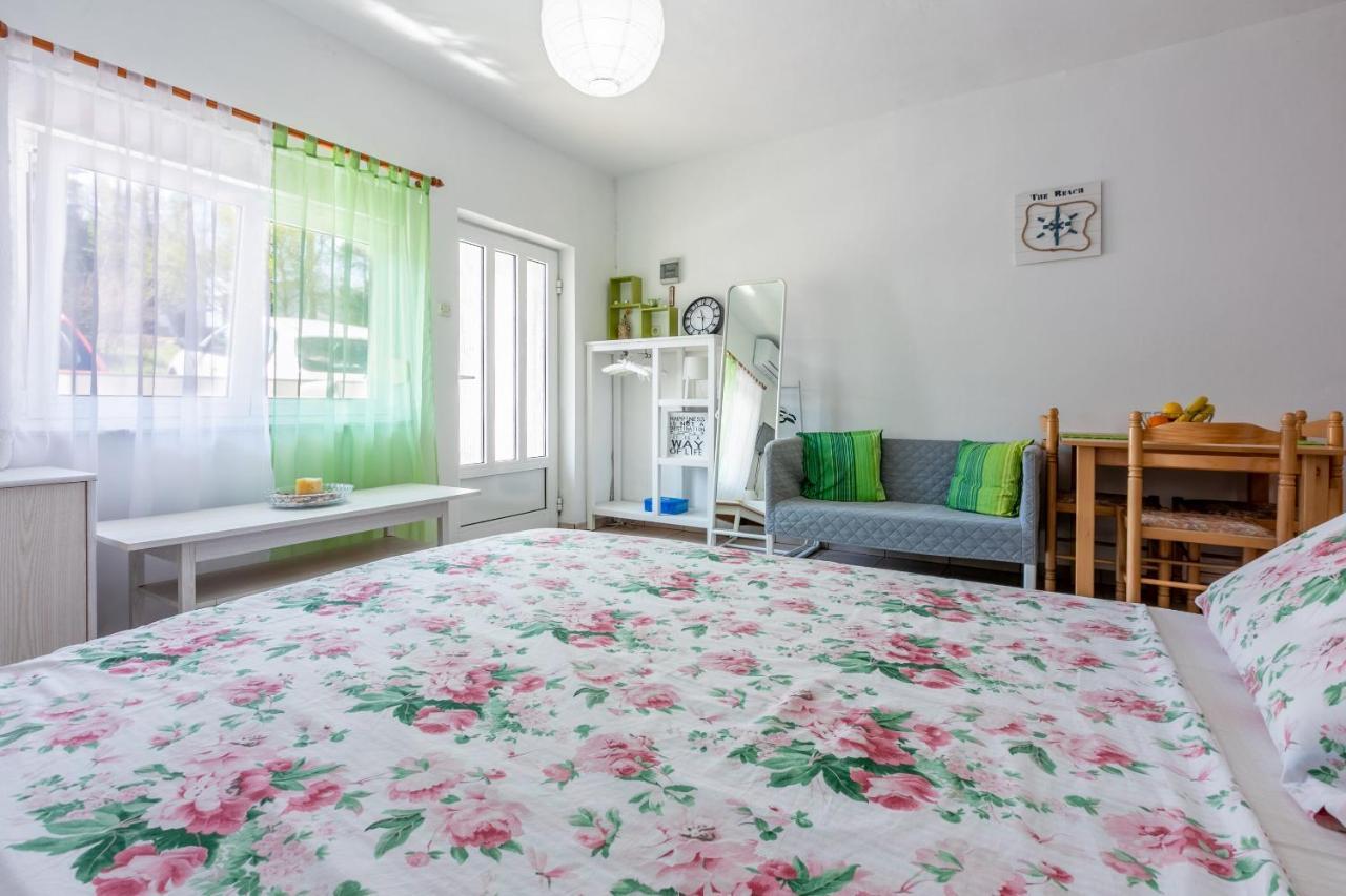 Apartments Ratko Jadranovo Exterior photo