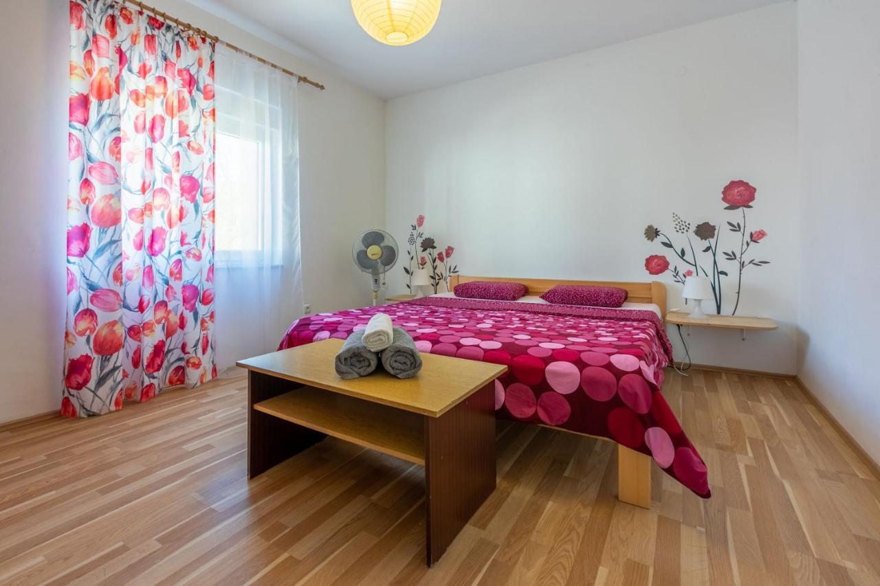 Apartments Ratko Jadranovo Exterior photo